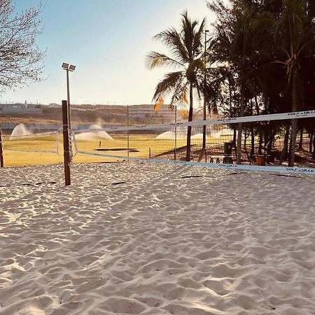 Apto De Luxo No Golfville Ideal Para Familia E Home Office Prox Do Beach Park Aquiraz Ngoại thất bức ảnh