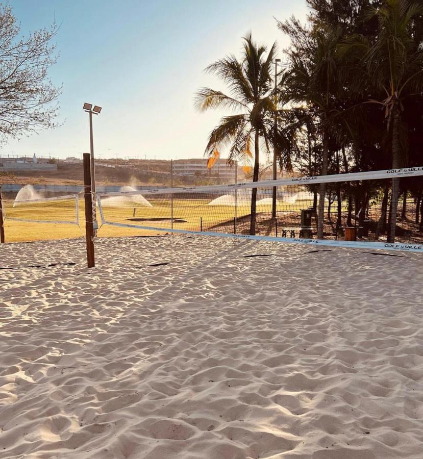 Apto De Luxo No Golfville Ideal Para Familia E Home Office Prox Do Beach Park Aquiraz Ngoại thất bức ảnh